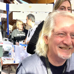 Patrick Sébastien lors de la 40ème Foire du Livre de Brive à Brive-la-Gaillarde, le 5 novembre 2022. © Fabien Faure/Bestimage