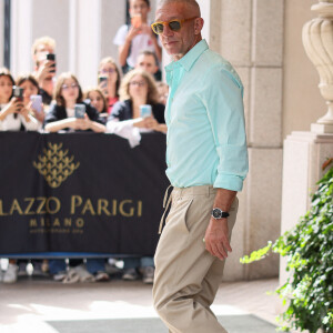 Vincent Cassel est allé au défilé Prada
Vincent Cassel quitte son hôtel pour se rendre au défilé lors de la Fashion Week de Milan le 21 septembre 2023. Photo by Marco Piovanotto/ABACAPRESS:COM