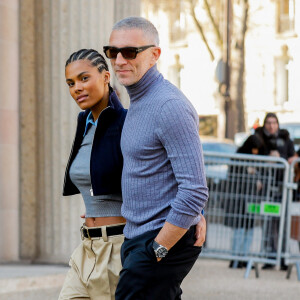 Vincent Cassel et sa femme Tina Kunakey - Arrivées au défilé femme Miu Miu Automne/Hiver 2022/2023 lors de la Fashion Week de Paris au palais d'Iéna à Paris, France, le 8 mars 2022. © Veeren-Clovis/Bestimage 