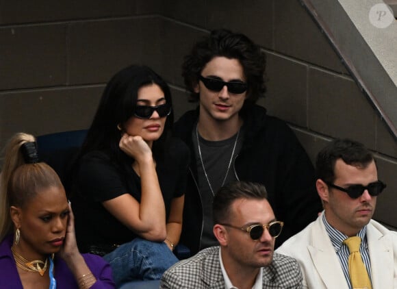 Kylie Jenner et son compagnon Timothée Chalamet - Finale masculine opposant Novak Djokovic à Daniil Medvedev lors de l'US Open au stade Arthur Ashe. New York, le 10 septembre 2023.