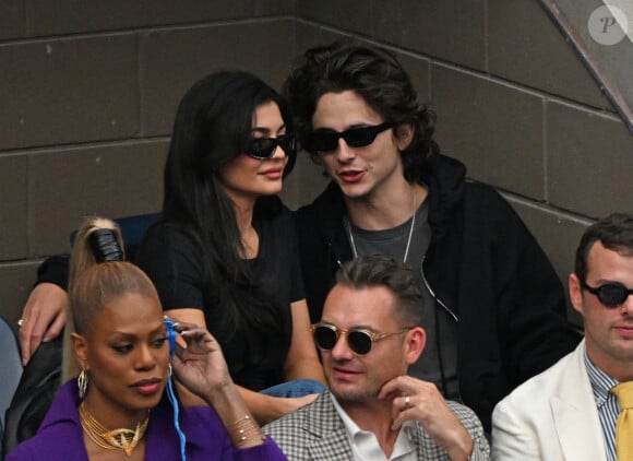 Kylie Jenner et son compagnon Timothée Chalamet - Finale masculine opposant Novak Djokovic à Daniil Medvedev lors de l'US Open au stade Arthur Ashe. New York, le 10 septembre 2023.