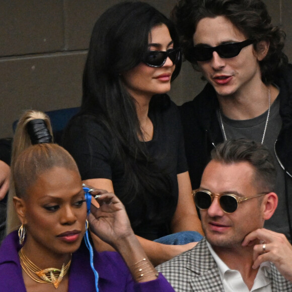 Kylie Jenner et son compagnon Timothée Chalamet - Finale masculine opposant Novak Djokovic à Daniil Medvedev lors de l'US Open au stade Arthur Ashe. New York, le 10 septembre 2023.