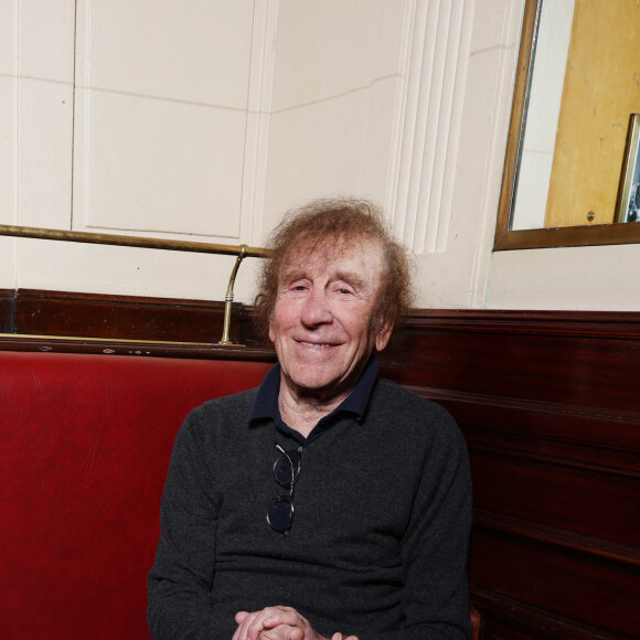 Alain Souchon lors de la 90ème édition au café Les Deux Magots, le 25 septembre 2023 à Paris. G.Boley est le lauréat de cette année pour son livre "A ma soeur et unique" (Ed. Grasset). © Denis Guigenbourg / Bestimage 