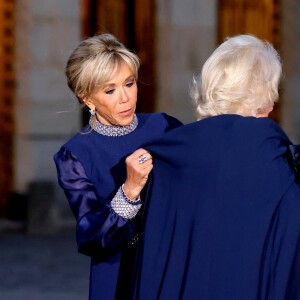 La reine consort Camilla Parker Bowles, Brigitte Macron - Dîner d'Etat au château de Versailles en l'honneur de la visite officielle du roi Charles III d'Angleterre et de la reine consort Camilla Parker Bowles de 3 jours en France. Le 20 septembre 2023 © Moreau-Jacovides / Bestimage 