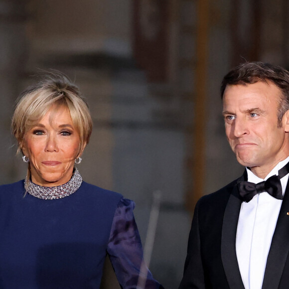 Emmanuel Macron et sa femme Brigitte - Dîner d'Etat au château de Versailles en l'honneur de la visite officielle du roi Charles III d'Angleterre et de la reine consort Camilla Parker Bowles de 3 jours en France. Le 20 septembre 2023 © Moreau-Jacovides / Bestimage 