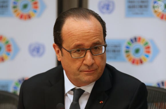 François Hollande - Conférence de presse sur le Paris Climate Agreement aux Nations-Unies à New York le 22 avril 2016. © Morgan Dessalles / Bestimage USA 
