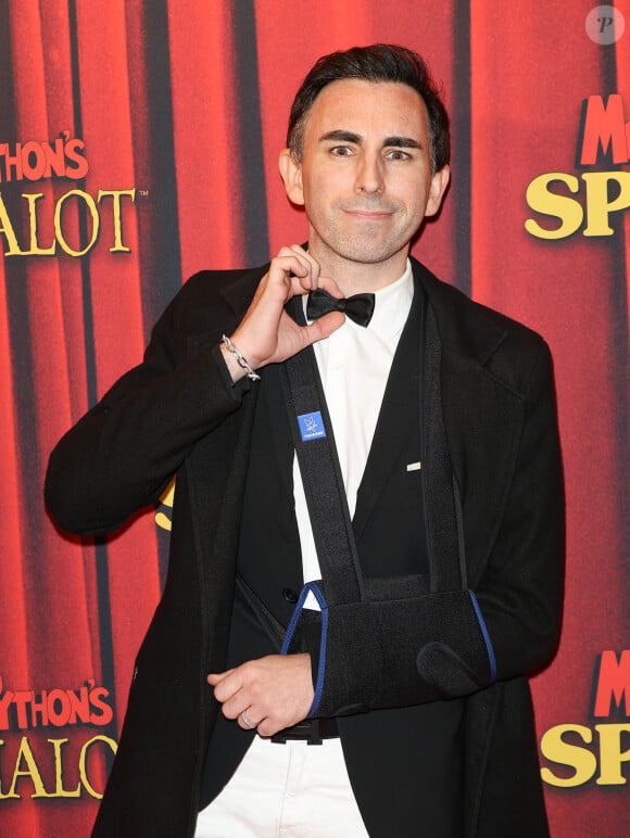 Jordan De Luxe - Générale de la comédie musicale "Monty Python's Spamalot" au Théâtre de Paris, le 28 septembre 2023. © Coadic Guirec/Bestimage