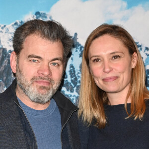 Clovis Cornillac et sa femme Lilou Fogli - Avant-Première du film "Les Têtes givrées" à 'UGC Bercy à Paris le 5 février 2023. © Guirec Coadic / Bestimage 