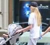 Pour cause, la garde de leurs enfants est en jeu.
Sophie Turner se promène avec ses filles et une amie à New York, le 22 septembre 2023.