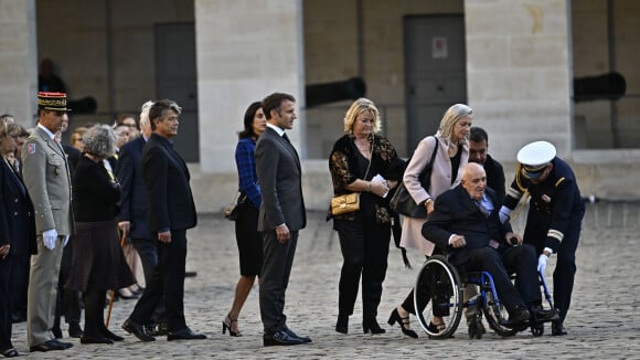 PHOTOS Hélène Carrère d'Encausse : Ses trois brillants enfants unis dans la dignité face à Emmanuel et Brigitte Macron