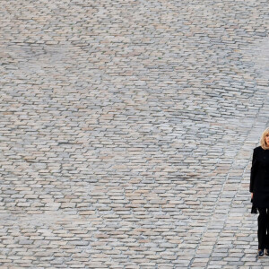 Brigitte Macron et Le président Emmanuel Macron lors de l'hommage à Hélène Carrère d'Encausse aux Invalides à Paris le 3 octobre 2023. © Dominique Jacovides / Bestimage