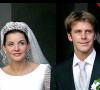 Emmanuel-Philibert de Savoie et Clotilde Courau viennent de célébrer leurs noces de porcelaine
Le prince Emmanuel-Philibert de Savoie et Clotilde Courau lors de leur mariage à la basilique Sainte-Marie des Anges à Rome, en Italie. Le 25 septembre 2003