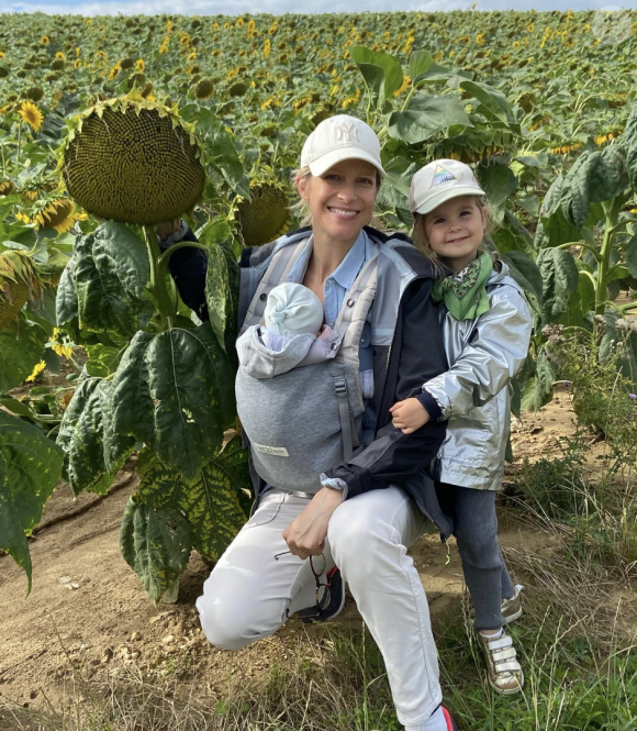 Ensemble, Alexia Barlier et Paul Leyden ont eu deux enfants.
Alexia Barlier et son mari Paul Leyden sont les parents de deux enfants, Raphaëlle (4 ans) et Calm (né en juin 2023). Instagram