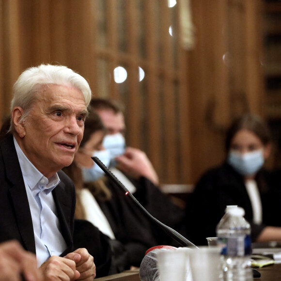 Exclusif - Bernard Tapie intervient lors de la promotion 2020 de la conférence des avocats du barreau de Paris, 11ème séance du premier tour, à la bibliothèque de l'ordre à Paris. Le 7 septembre 2020. © Dominique Jacovides / Bestimage 