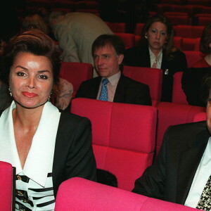 Pour faire durer leur histoire, le couple avait des petits secrets 
Dominique et Bernard Tapie au palais des congrès à Paris le 10 mars 1996