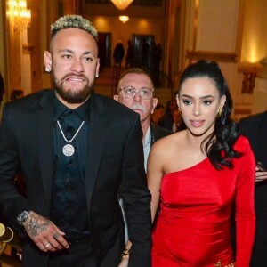 Et sa famille s'annonce très heureuse désormais.
Neymar Jr et sa compagne Bruna Biancardi à la deuxième édition du "Prêmio Fui Clear 2023" au palace hôtel Copacabana à Rio de Janeiro, Brésil, le 27 juin 2023. 