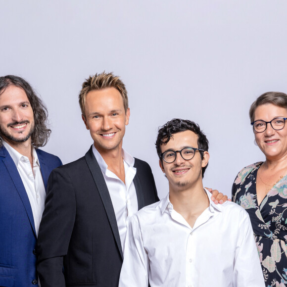Exclusif - Cyril Féraud, Xavier Mercier (Les 12 coups de midi), Paul El Kharrat (Les 12 coups de midi), Marie-Christine Aloui Soulimani (Tout le monde veut prendre sa place) - Studio - Enregistrement de l'émission "Le Quiz des Champions" présentée par C.Féraud, et diffusée le 9 octobre à 21h05 sur France 2.