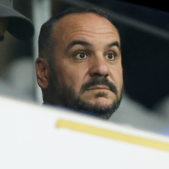 Un spectacle sur lequel il est revenu en interview, révélant notamment avoir réussi à...
François-Xavier Demaison - People dans les tribunes lors du match de Poule A de la Coupe du Monde de Rugby France 2023 entre la France et l'Uruguay (27-12) au stade Pierre-Mauroy à Lille le 14 septembre 2023. © Cyril Moreau-Dominique Jacovides/Bestimage 