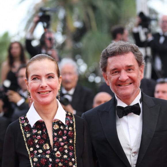 Une belle histoire cependant restée discrète...
Philippe Sereys de Rothschild et sa compagne Carole Bouquet - Montée des marches pour la cérémonie de clôture du 75ème Festival International du Film de Cannes. Le 28 mai 2022 © Rachid Bellak / Bestimage 