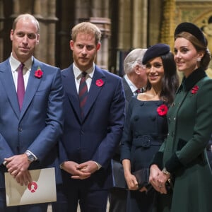 Le prince William, duc de Cambridge, le prince Harry, duc de Sussex et Meghan Markle (enceinte), duchesse de Sussex, Kate Catherine Middleton, duchesse de Cambridge - La famille royale d'Angleterre lors du service commémoratif en l'abbaye de Westminster pour le centenaire de la fin de la Première Guerre Mondiale à Londres.