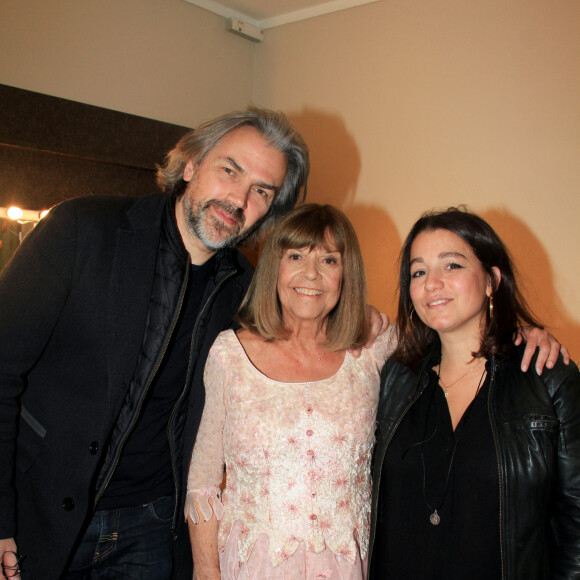 Et Aymeric Caron était avec sa compagne Fanny.
Exclusif - Chantal Goya entre Aymeric Caron et sa compagne Fanny - Les personnalités vont voir le dernier spectacle de Chantal Goya au palais des Congrès à Paris le 14 octobre 2023. © Baldini / Bestimage