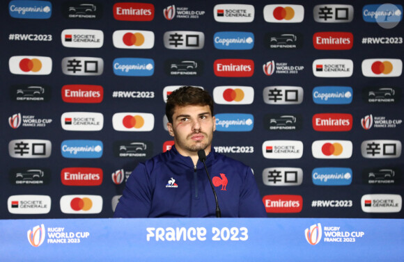 Antoine Dupont lors de la conférence de presse d'après match, le 15 octobre 2023. © Mickael Chavet/ZUMA Press Wire)