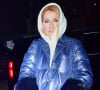 Car la star souffre d'une maladie neurologique, nommée "Stiff-person syndrome".
Celine Dion brave le froid de New York avec une maxi doudoune le 7 mars 2020.