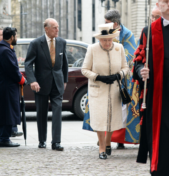 La reine Elisabeth II d'Angleterre et le prince Philip, duc d'Edimbourg - La famille royale anglaise va assister à une messe commémorative de la journée du Commonwealth à l'abbaye de Westminster à Londres, le 9 mars 2015. 
