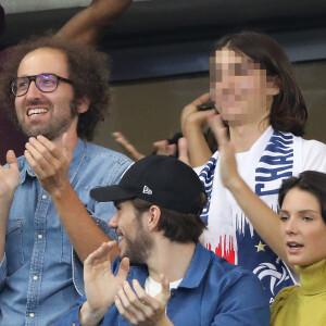 Thomas Bangalter (groupe Daft Punk), son fils Tara-Jay, François Civil et Joséphine Japy dans les tribunes lors de la Ligue des nations opposant la France aux Pays-Bas, au Stade de France, à Saint-Denis, Seine Saint-Denis, France, le 9 septembre 2018. La France a gagné 2-1. © Cyril Moreau/Bestimage