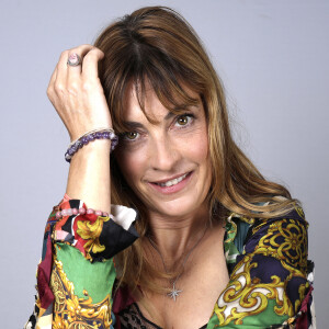 La chanteuse Eve Angeli est maman.
Portrait de Eve Angeli, lors de l'enregistrement de l'émission "Chez Jordan". © Cédric Perrin / Bestimage