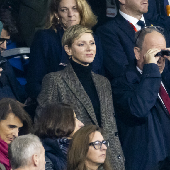 Le prince Albert II de Monaco et La princesse Charlene de Monaco - La princesse Charlene de Monaco laisse éclater sa joie lors de la victoire de l'Afrique du Sud à la finale de la coupe du monde de rugby au stade de France le 28 octobre 2023. © Cyril Moreau / Bestimage 