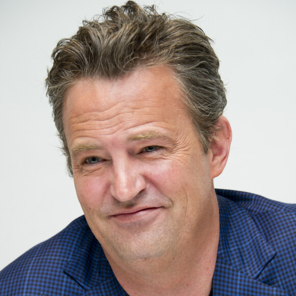 Son corps n'était, alors, pas détrempé, c'est à dire que ses cellules n'étaient pas pleines d'eau, et que le liquide n'avait pas encore provoqué d'oedème.
Matthew Perry - Conférence de presse avec les acteurs de la série "Odd Couple" à Beverly Hills.
