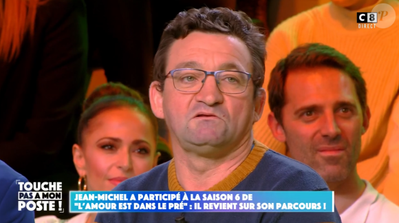 Jean-Michel, candidat de la sixième saison de "L'amour est dans le pré", tacle le programme sur le plateau de Cyril Hanouna dans "Touche pas à mon poste", le 31 octobre 2023 sur C8.