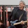 Après avoir attaqué pour ses royalties, Pink Floyd (photo : Roger Waters) poursuit EMI pour interdire la commercialisation online de ses morceaux...