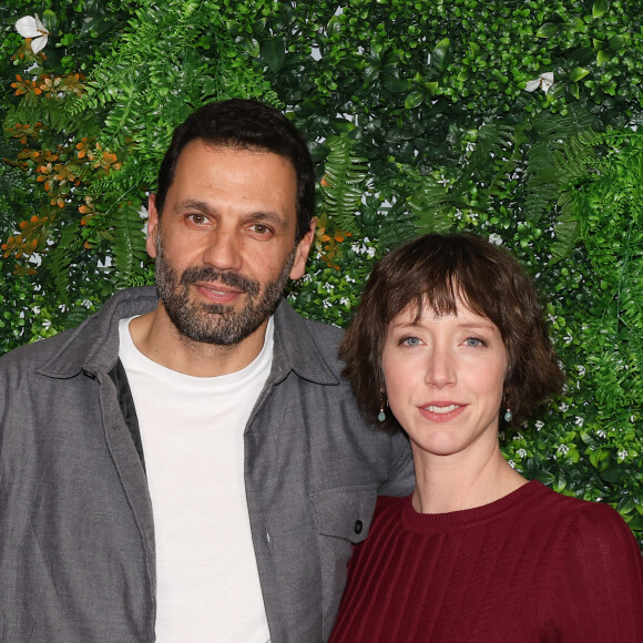 Mehdi Nebbou et Sara Giraudeau - Avant-première de la mini-série Disney "Tout Va Bien" à l'UGC Normandie à Paris le 9 novembre 2023. © Coadic Guirec / Bestimage