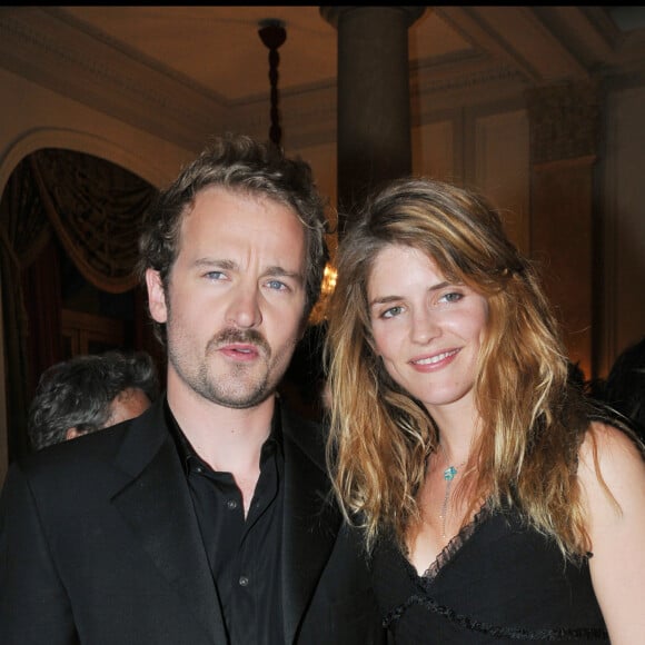 Jocelyn Quivrin, lauréat du prix Patrixk Dewaere et sa compagne Alice Taglioni - Remise des prix Romy Schneider et Patrick Dewaere, "les espoirs du cinéma français" à l'hôtel Royal Monceau à Paris le 17 mars 2008