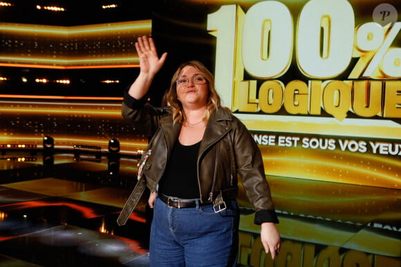 Un jeu où la logique est reine ! 
Exclusif - Lola Dubini - Enregistrement de l'émission "100% Logique", présentée par C.Féraud et diffusée le 18 novembre sur France 2 © Christophe Clovis / Bestimage 