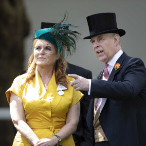 A la suite de son décès, Muick et Sandy ont été adoptés par le prince Andrew et son épouse Sarah Ferguson.
Sarah Ferguson, le prince Andrew, duc d'York - La famille royale d'Angleterre assiste aux courses de chevaux à Ascot le 21 juin 2019.
