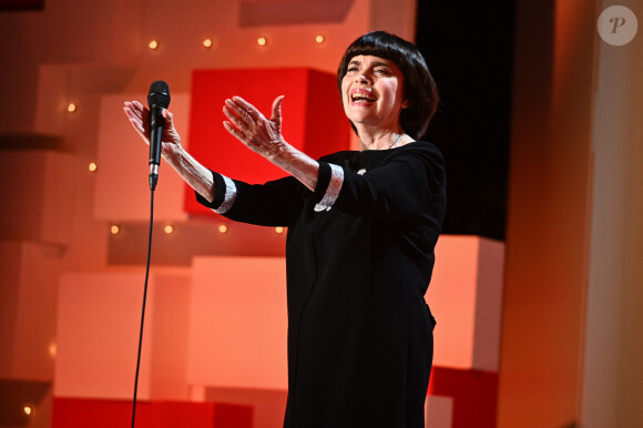 Exclusif - Mireille Mathieu - Enregistrement de l'émission Vivement dimanche au studio Gabriel à Paris, le 10 novembre 2023, présentée par M.Drucker et diffusée le 26 novembre 2023 sur France 3.