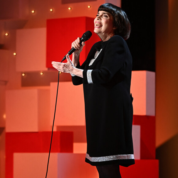 Exclusif - Mireille Mathieu - Enregistrement de l'émission Vivement dimanche au studio Gabriel à Paris, le 10 novembre 2023, présentée par M.Drucker et diffusée le 26 novembre 2023 sur France 3.
