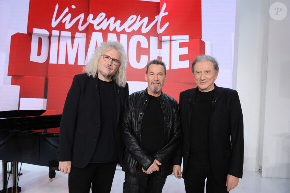 Exclusif - Yvan Cassar, Florent Pagny et Michel Drucker - Enregistrement de l'émission Vivement dimanche au studio Gabriel à Paris, le 10 novembre 2023, présentée par M.Drucker et diffusée le 26 novembre 2023 sur France 3. © Guillaume Gaffiot / Bestimage  No web pour la Belgique et la Suisse 