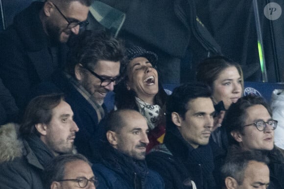 Reem Kherici et son mari Gilles Lemaire dans les tribunes lors du match de Ligue 1 Uber Eats "PSG - Monaco (5-2)" au Parc Des Princes, le 24 novembre 2023. © Cyril Moreau/Bestimage
