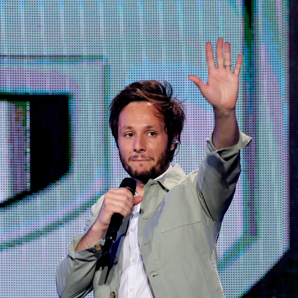 Cette décision, le chanteur l'a prise pour sa famille
Exclusif - Vianney - Enregistrement de l'émission "Avec Florent, tout le monde ELA" à La Seine Musicale à Paris, diffusée le 1er septembre à 21h10 sur TF1 © Cyril Moreau-Dominique Jacovides / Bestimage 