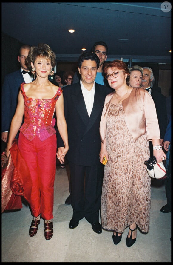 Marie-Anne Chazel, Christian Clavier et Josiane Balasko lors du Festival de Cannes 1998