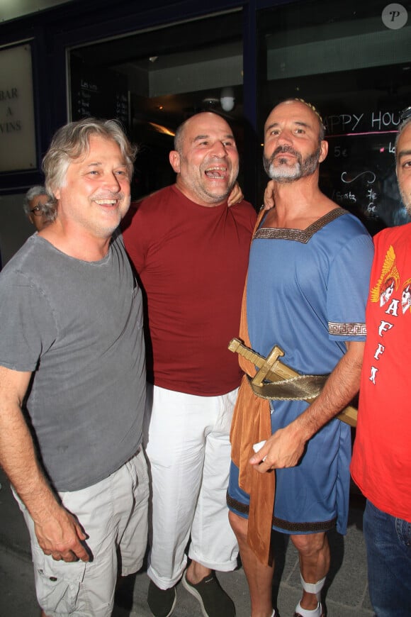 Exclusif - Denis Charvet, Vincent Moscato et Eric Di Meco à la soirée au bar "Le Quartier" à Paris, France, le 29 juin 2019. © Philippe Baldini/Bestimage