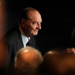 Jacques et Bernadette Chirac - Cérémonie de remise du Prix pour la prévention des conflits de la Fondation Chirac au musée du quai Branly. Paris, le 21 novembre 2013.