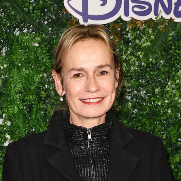 Sandrine Bonnaire - Avant-première de la mini-série Disney "Tout Va Bien" à l'UGC Normandie à Paris le 9 novembre 2023. © Coadic Guirec / Bestimage