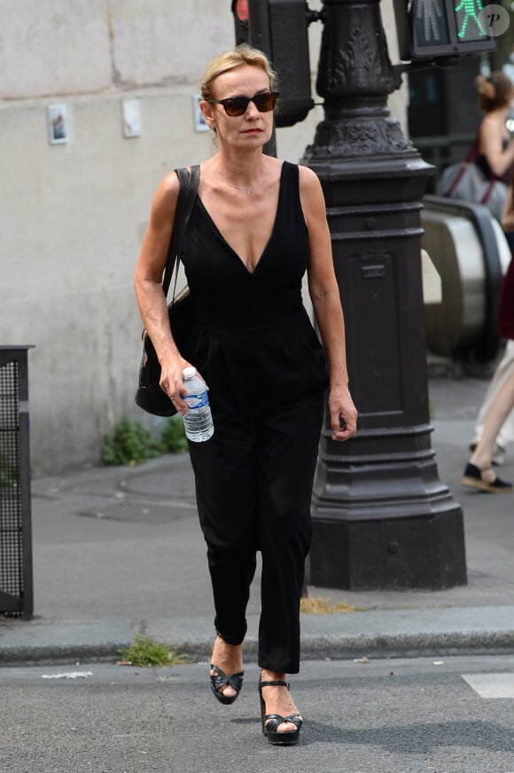 L'actrice a décidé de porter plainte contre l'institution

Sandrine Bonnaire - Mariage de Claude Lelouch à la mairie du 18ème à Paris. Le 17 juin 2023
