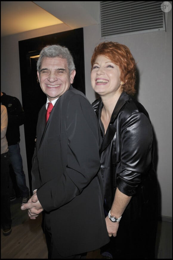 Véronique Genest et son mari Meyer Bokobza - Générale de la pièce 'Madame Butterlight" au théâtre de la Gaîté Montparnasse le 28 janvier 2009