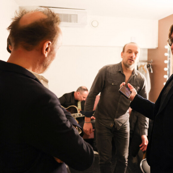 Exclusif - Ours Souchon, Thomas Dutronc - Backstage du 16ème Gala de la Fondation " Recherche Alzheimer " à l'Olympia à Paris. Le 20 mars 2023 © Sébastien Valente / Bestimage 